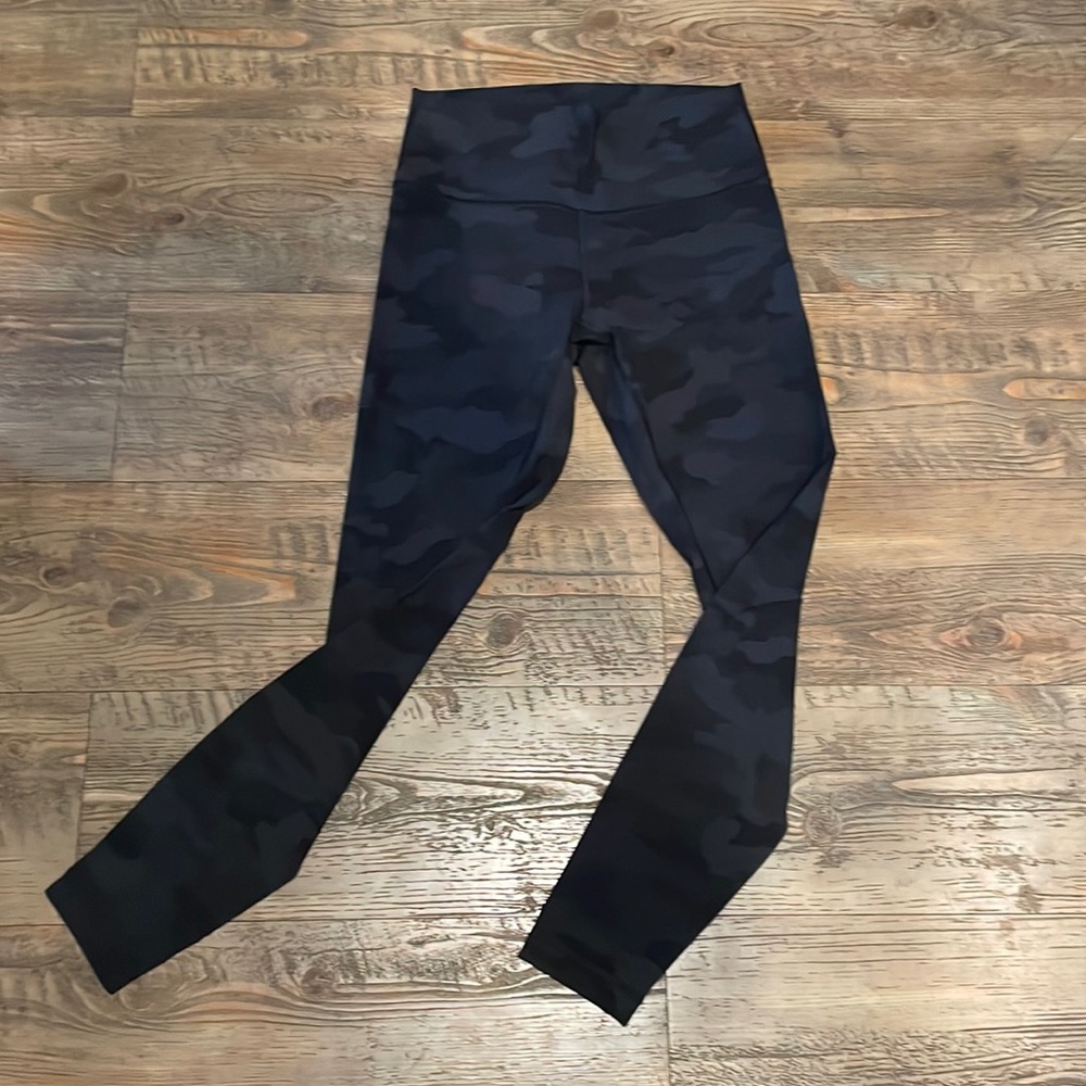 Lululemon camo leggings. Excellent condition